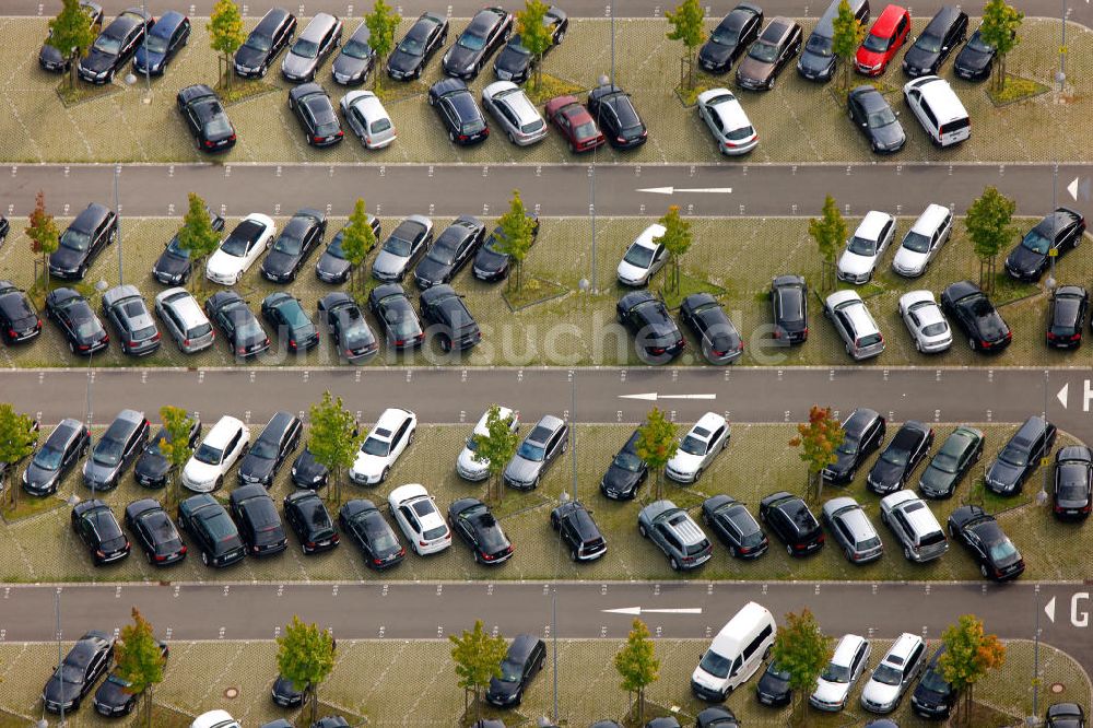 Luftbild Dortmund - VIP- Parkplatz beim Fußballspiel BVB gegen Hertha BSC im Borusseum , dem Stadion Signal Iduna Park in Dortmund