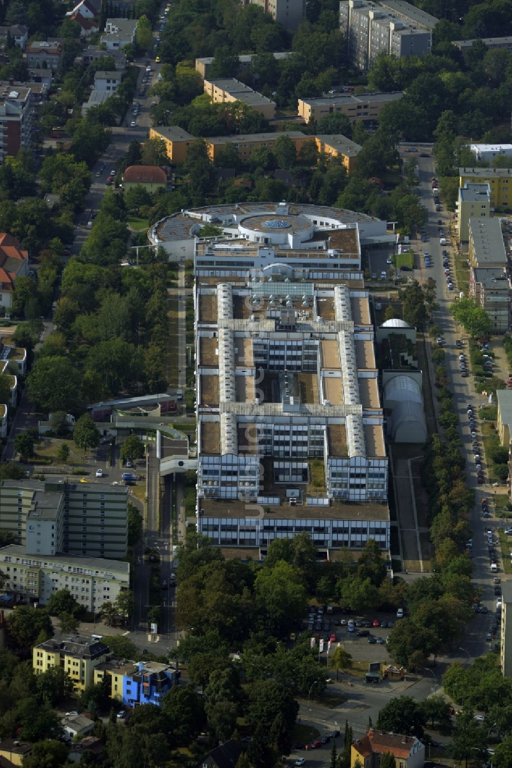 Berlin aus der Vogelperspektive: Vivantes Klinikum Neukölln in Berlin im Ortsteil Britz
