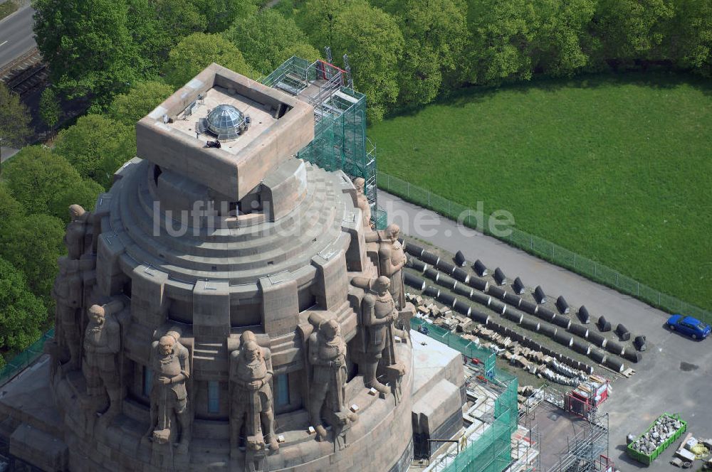 LEIPZIG von oben - Völkerschlachtdenkmal - Halbzeit bei Sanierung