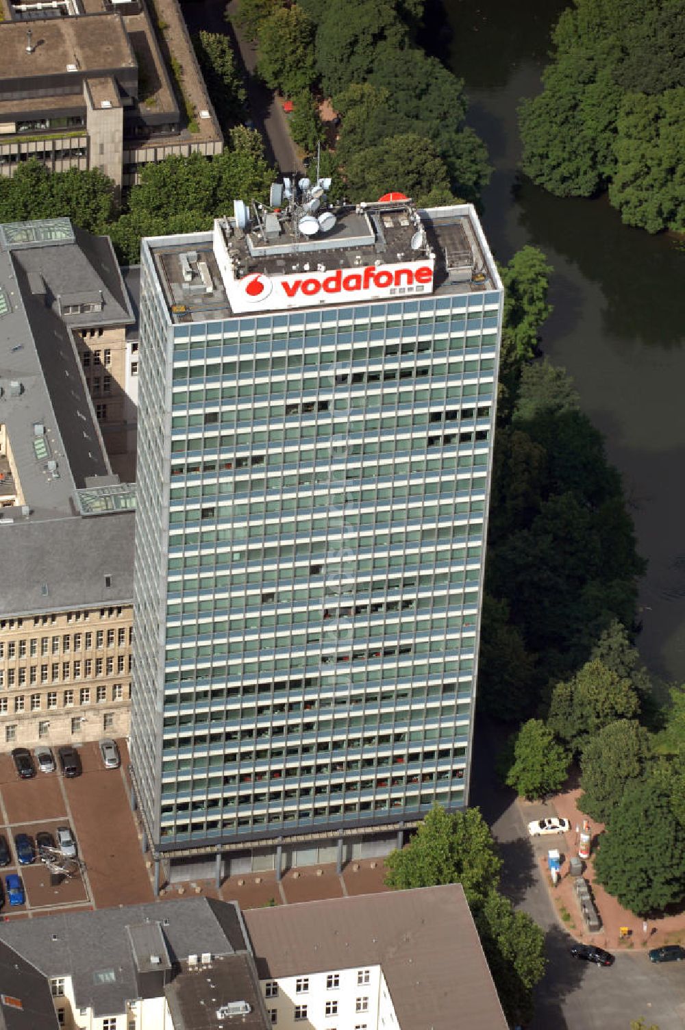 Luftaufnahme Düsseldorf - Vodafone-Hochhaus in Düsseldorf