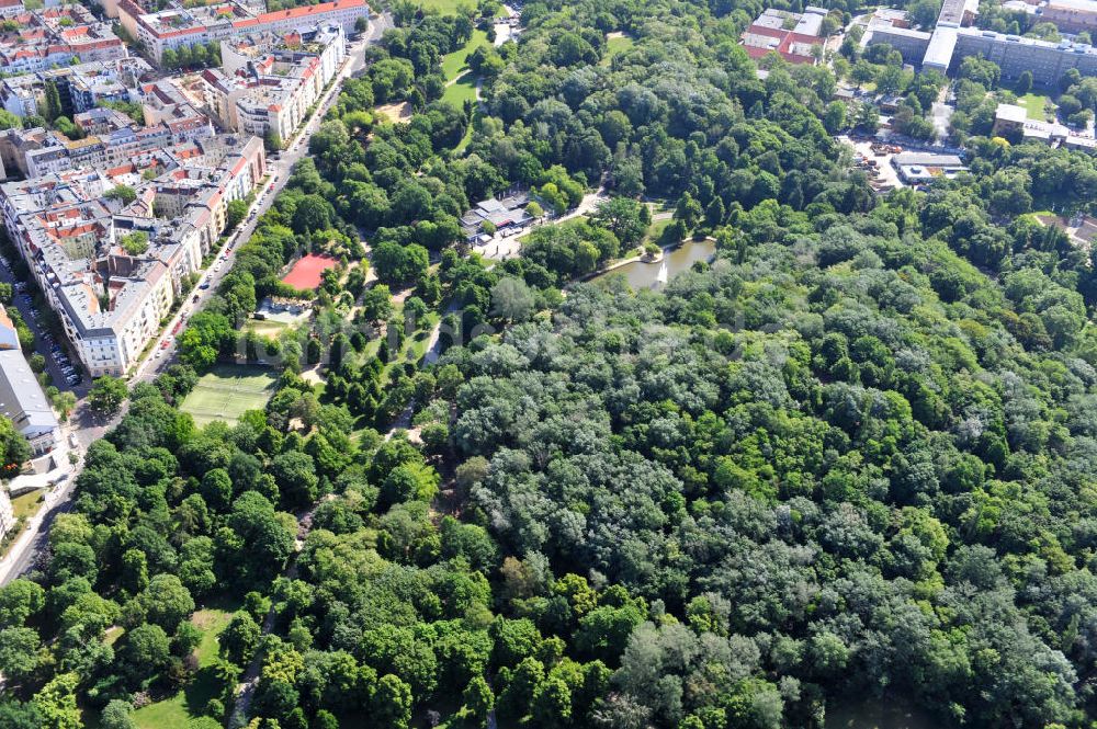 Berlin Friedrichshain aus der Vogelperspektive: Volkspark am Friedrichshain in Berlin