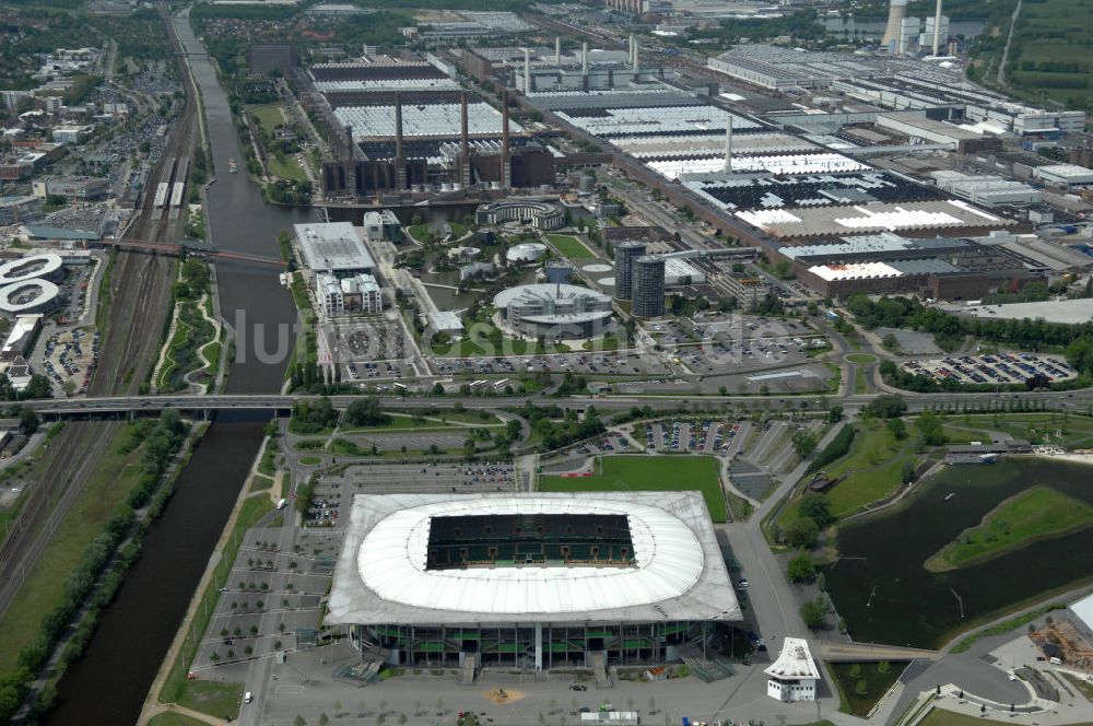 Wolfsburg aus der Vogelperspektive: Volkswagen Arena / Stadion Wolfsburg