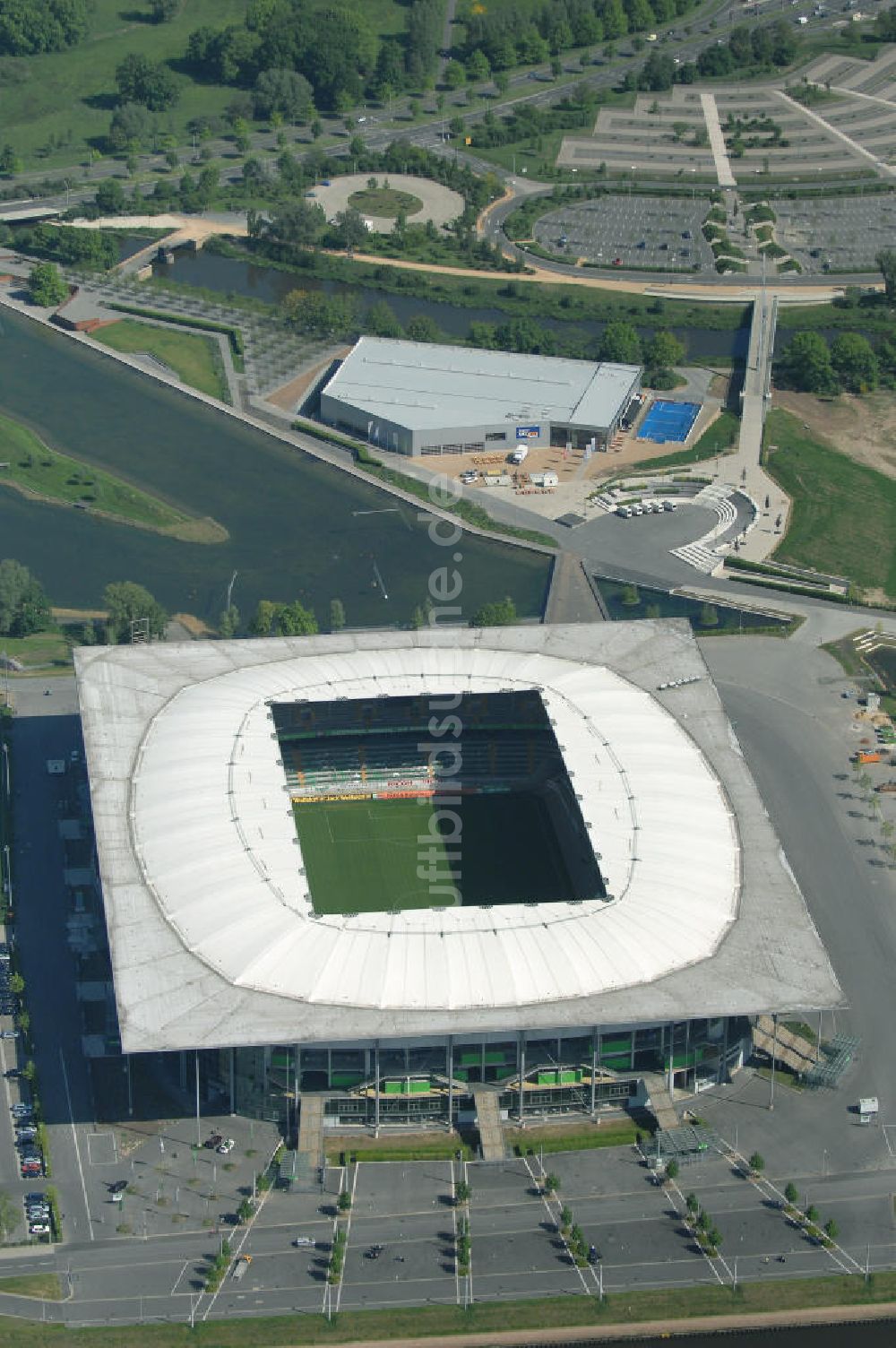 Wolfsburg aus der Vogelperspektive: Volkswagen Arena Wolfsburg / Stadion Wolfsburg