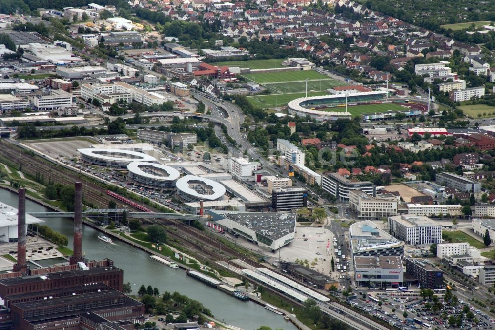 Luftaufnahme Wolfsburg - Volkswagen Werksgelände und die Autostadt in Wolfsburg im Bundesland Niedersachsen