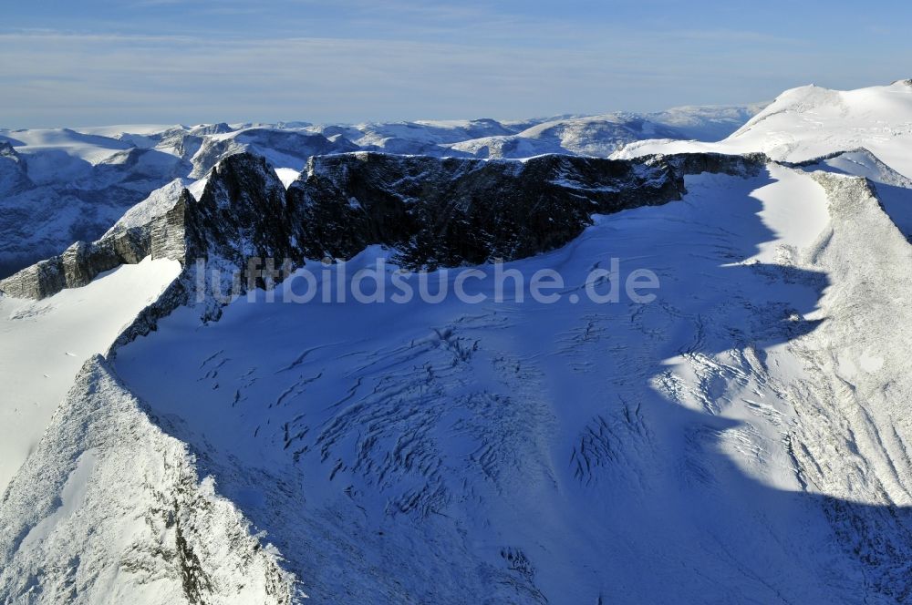 Luftaufnahme Stryn - Von Schnee und Eis bedeckte Landschaft im Nationalpark Jostedalsbreen nahe Stryn in der Provinz Sogn og Fjordane in Norwegen