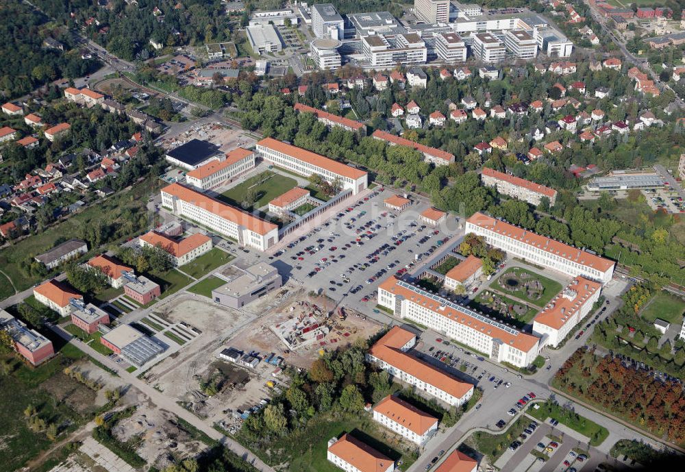 Luftaufnahme HALLE - Von-Seckendorff-Platz mit der Martin-Luther-Universität in Halle in Sachsen-Anhalt