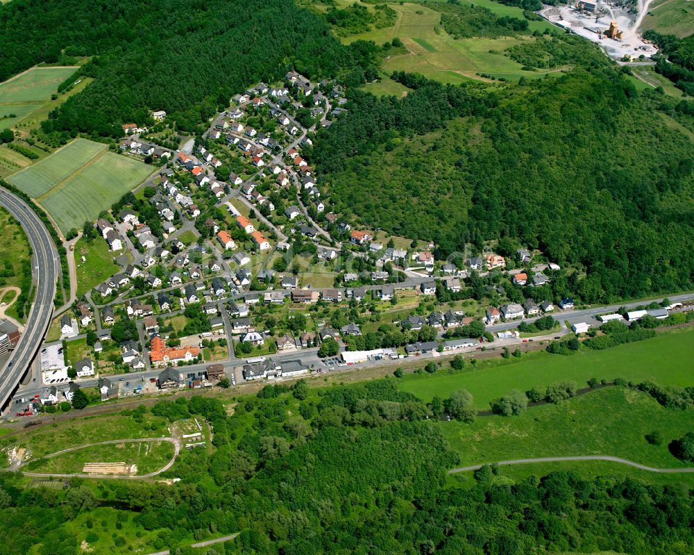 Luftaufnahme Burg - Von Wald umgebene Ortsansicht in Burg im Bundesland Hessen, Deutschland