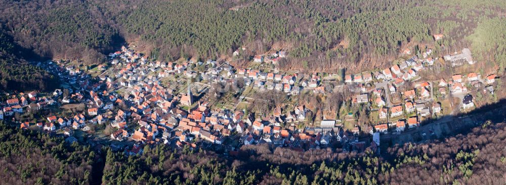 Luftbild Dörrenbach - Von Wald umgebene Ortsansicht in Dörrenbach im Bundesland Rheinland-Pfalz, Deutschland