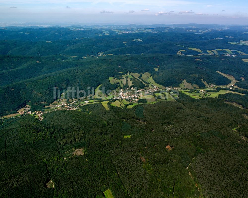 Gammelsbach von oben - Von Wald umgebene Ortsansicht in Gammelsbach im Bundesland Hessen, Deutschland