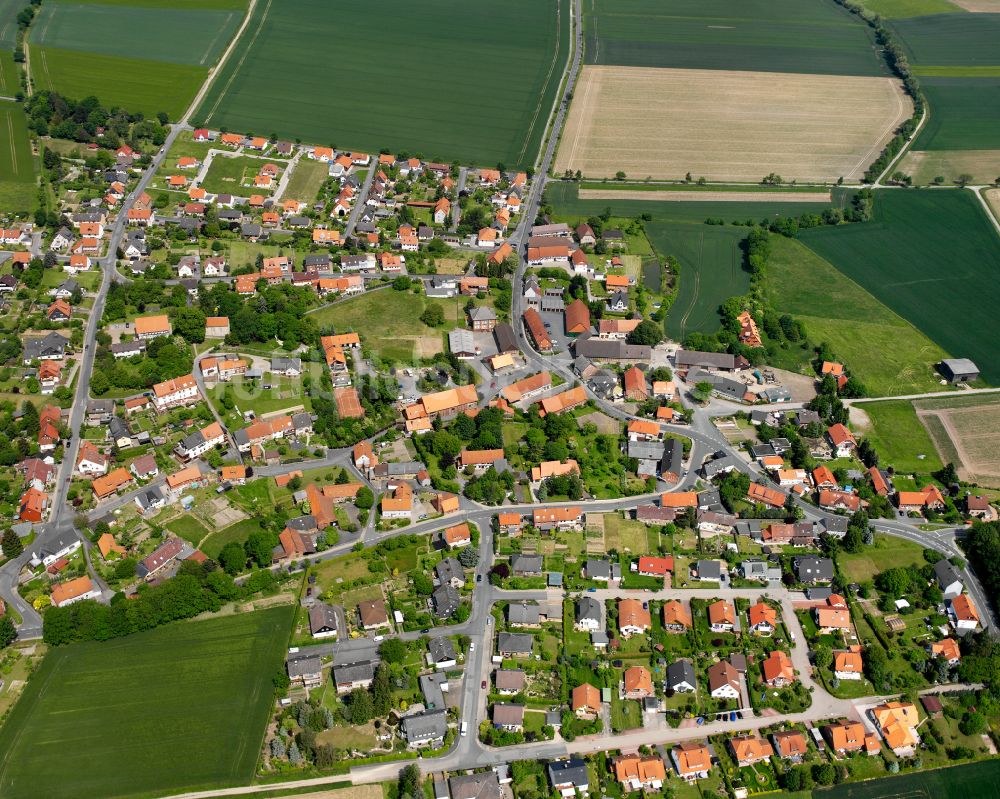 Luftaufnahme Groß Döhren - Von Wald umgebene Ortsansicht in Groß Döhren im Bundesland Niedersachsen, Deutschland