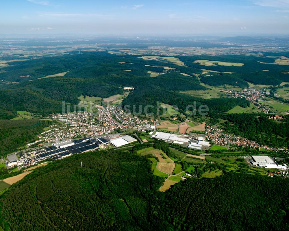 Luftbild Neustadt - Von Wald umgebene Ortsansicht in Neustadt im Bundesland Hessen, Deutschland