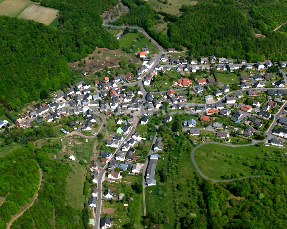 Luftbild Oberndorf - Von Wald umgebene Ortsansicht in Oberndorf im Bundesland Hessen, Deutschland