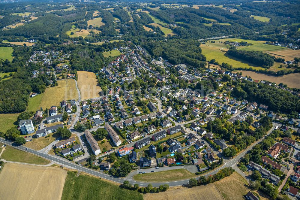 Luftaufnahme Osterhöfgen - Von Wald umgebene Ortsansicht in Osterhöfgen im Bundesland Nordrhein-Westfalen, Deutschland