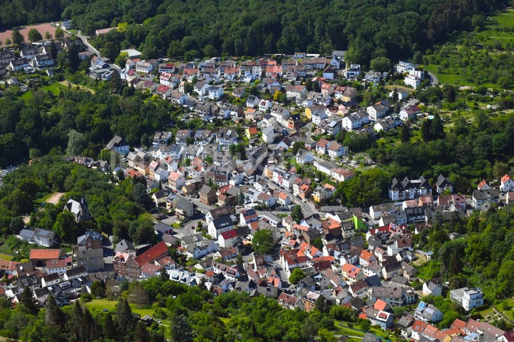 Rambach von oben - Von Wald umgebene Ortsansicht in Rambach im Bundesland Hessen, Deutschland