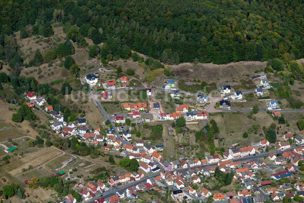 Luftaufnahme Rechtenbach - Von Wald umgebene Ortsansicht in Rechtenbach im Bundesland Bayern, Deutschland