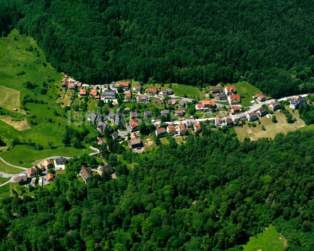 Luftaufnahme Bad Herrenalb - Von Waldflächen umsäumtes Stadtgebiet in Bad Herrenalb im Bundesland Baden-Württemberg, Deutschland