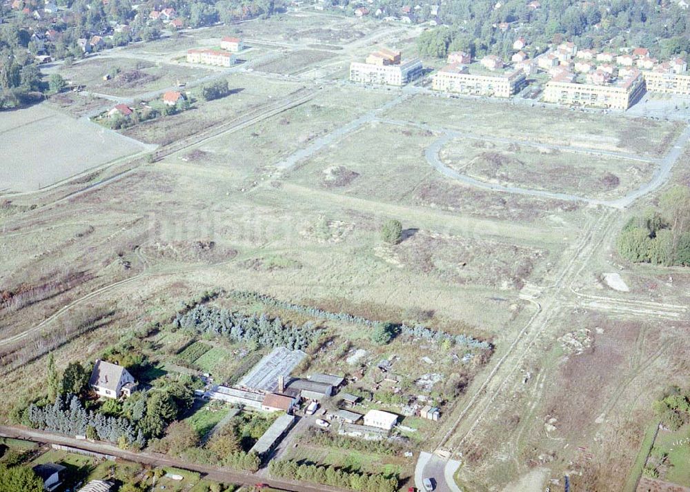 Bernau - Friedensthal von oben - Vorbereitete Erweiterungsflächen für das Wohngebiet Friedensthal in Bernau.