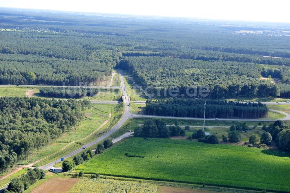 Kremmen von oben - Vorbereitungen für den Ausbau des Autobahnanschlußstelle AS Kremmen am Autobahndreieck Havelland im Bundesland Brandenburg