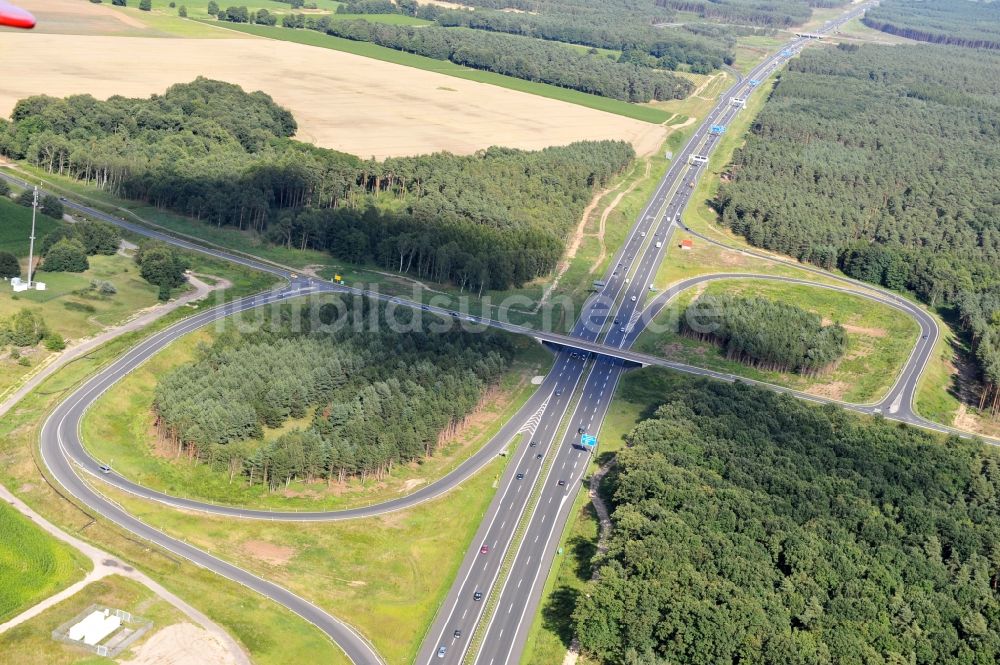 Luftbild Kremmen - Vorbereitungen für den Ausbau des Autobahnanschlußstelle AS Kremmen am Autobahndreieck Havelland im Bundesland Brandenburg