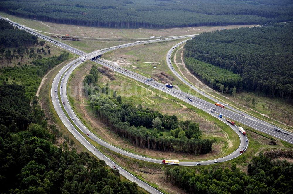 Luftbild Groß Ziethen - Vorbereitungen für den Ausbau am Autobahndreieck Havelland im Bundesland Brandenburg