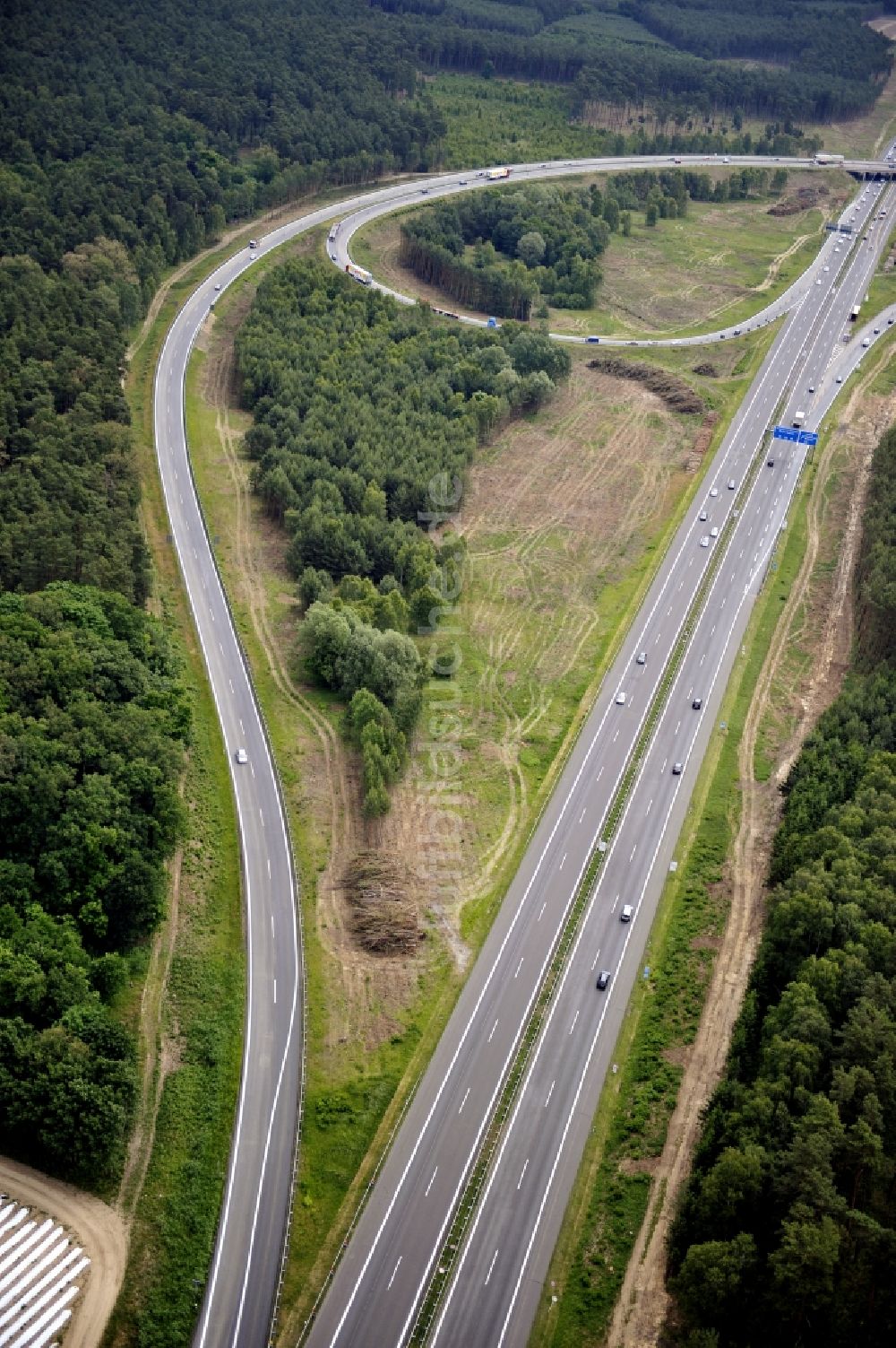 Luftaufnahme Groß Ziethen - Vorbereitungen für den Ausbau am Autobahndreieck Havelland im Bundesland Brandenburg