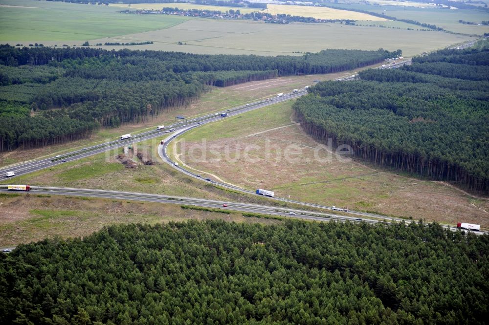 Luftaufnahme Groß Ziethen - Vorbereitungen für den Ausbau am Autobahndreieck Havelland im Bundesland Brandenburg