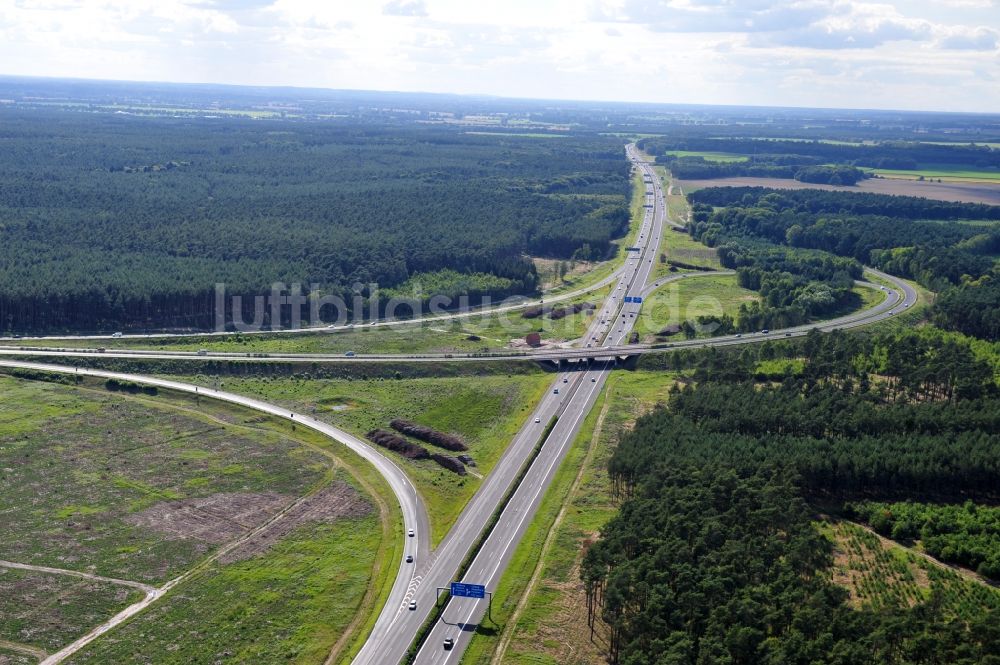 Groß Ziethen aus der Vogelperspektive: Vorbereitungen für den Ausbau am Autobahndreieck Havelland im Bundesland Brandenburg