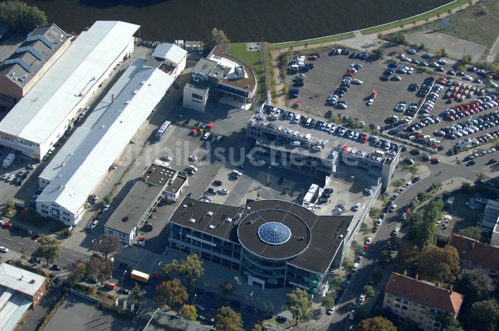 Berlin von oben - VW Autohaus in Berlin-Charlottenburg