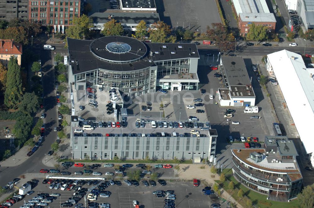 Berlin von oben - VW Autohaus in Berlin-Charlottenburg