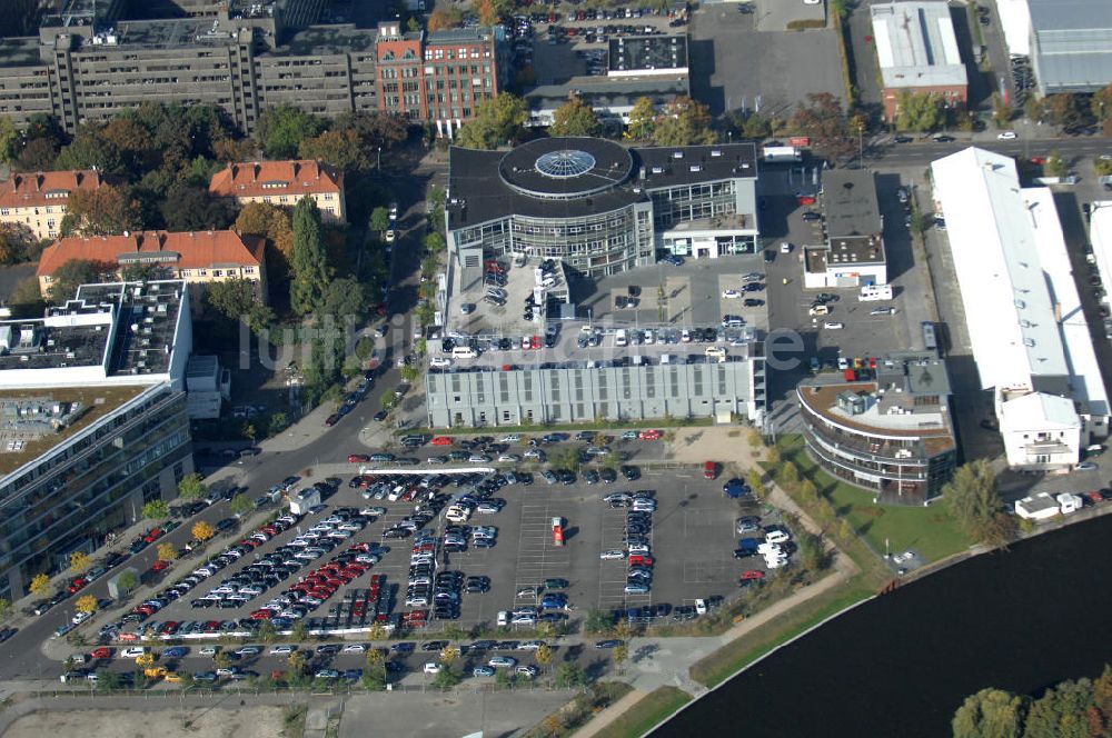 Luftbild Berlin - VW Autohaus in Berlin-Charlottenburg