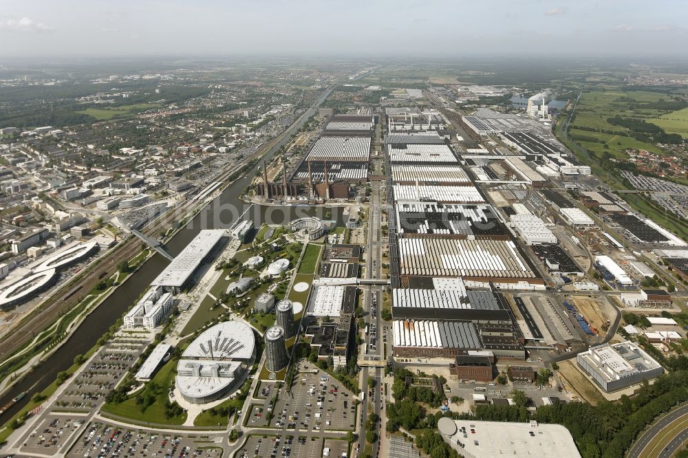 Wolfsburg aus der Vogelperspektive: VW - Werksgelände der Volkswagen AG in Wolfsburg im Bundesland Niedersachsen