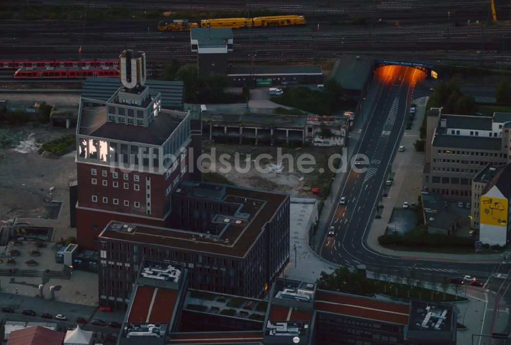 Dortmund aus der Vogelperspektive: Wahrzeichen Dortmunder U nahe der Innenstadt in Dortmund im Ruhrgebiet im Bundesland Nordrhein-Westfalen