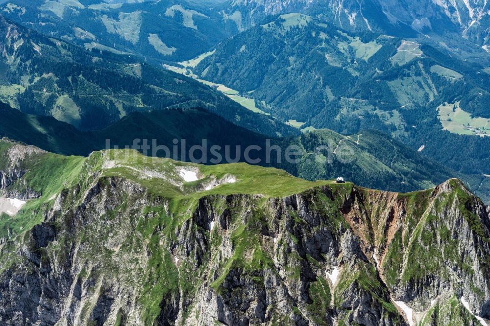 Luftaufnahme Krumpen - Wald und Berglandschaft in Krumpen in Steiermark, Österreich