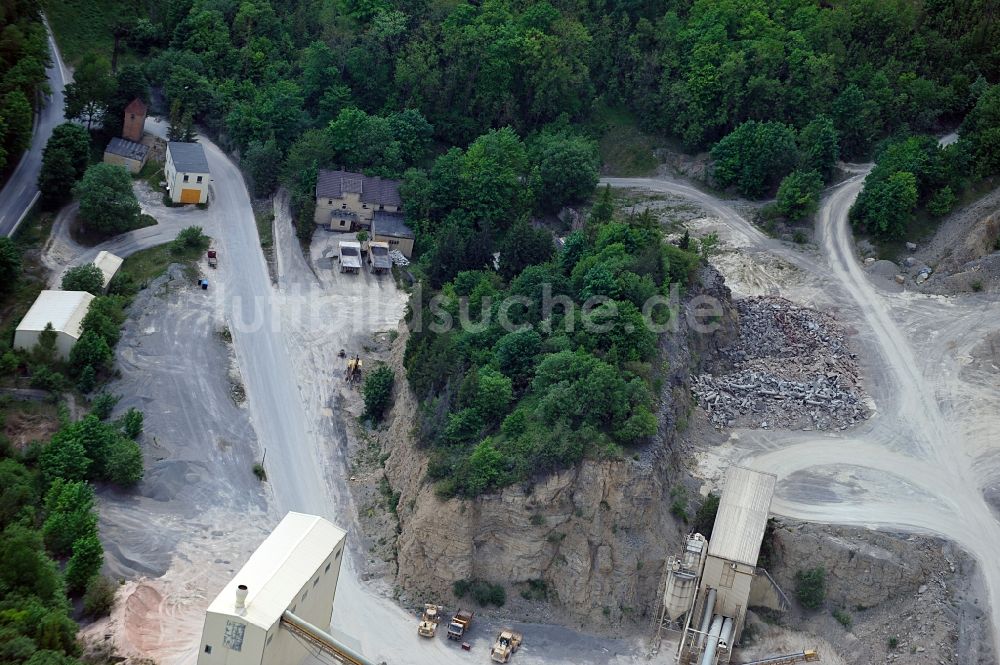 Luftbild Themar - Waldinsel im Steinbruch bei Themar in Thüringen