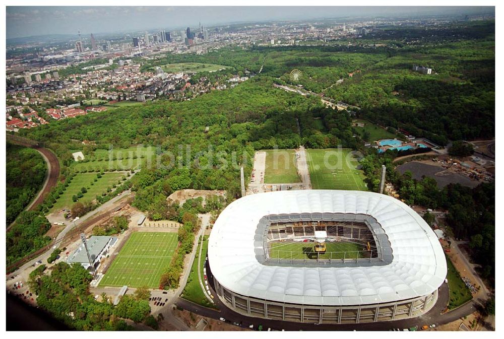 Frankfurt aus der Vogelperspektive: Waldstadions Frankfurt