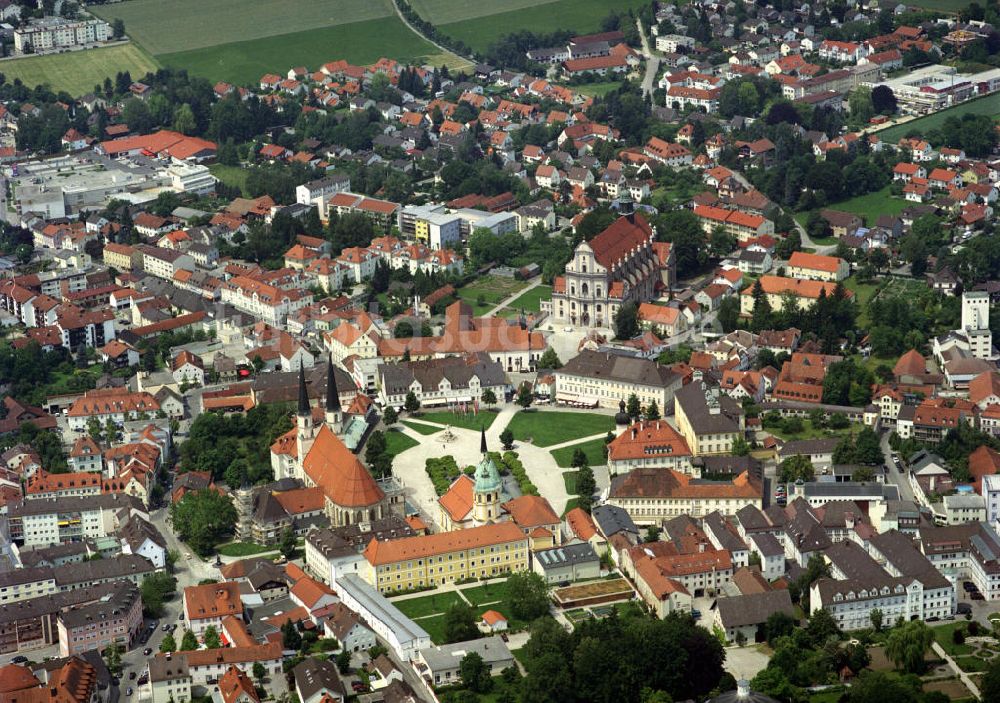 Altötting aus der Vogelperspektive: Wallfahrtsort Altötting