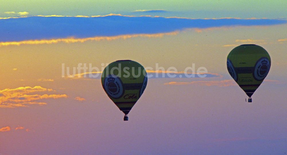 Warstein aus der Vogelperspektive: Warsteiner Internationale Mongolfiade