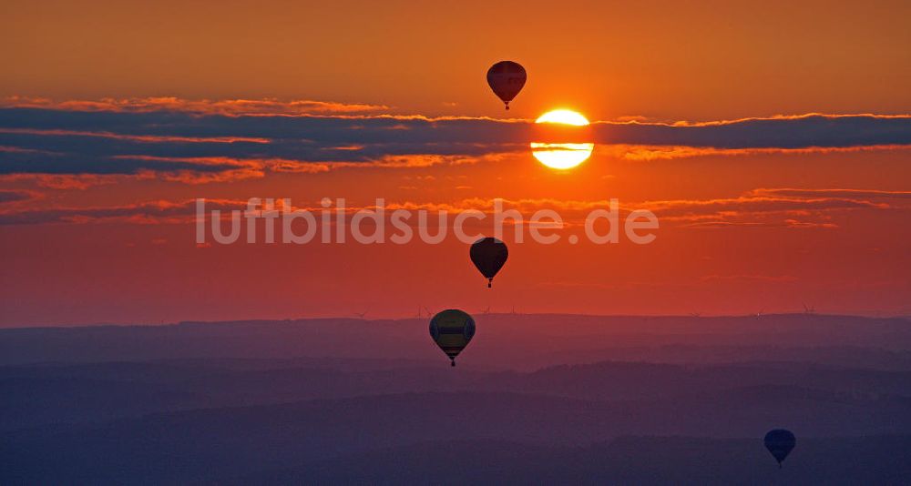 Warstein aus der Vogelperspektive: Warsteiner Internationale Mongolfiade