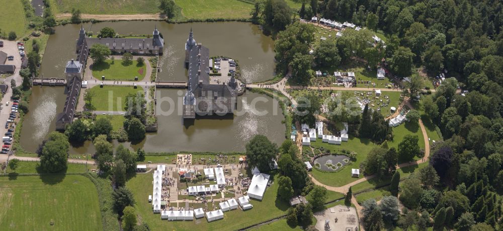 Luftbild Lembeck - Wassergraben mit Wasserschloß Schloss in Lembeck im Bundesland Nordrhein-Westfalen, Deutschland