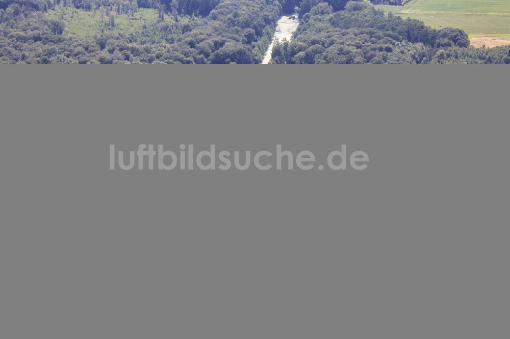 Raesfeld aus der Vogelperspektive: Wassergraben mit Wasserschloß Schloss Raesfeld in Raesfeld im Bundesland Nordrhein-Westfalen, Deutschland