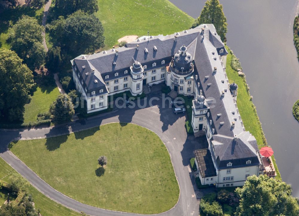 Luftbild Rosendahl - Wassergraben mit Wasserschloß Schloss Varlar in Rosendahl im Bundesland Nordrhein-Westfalen, Deutschland