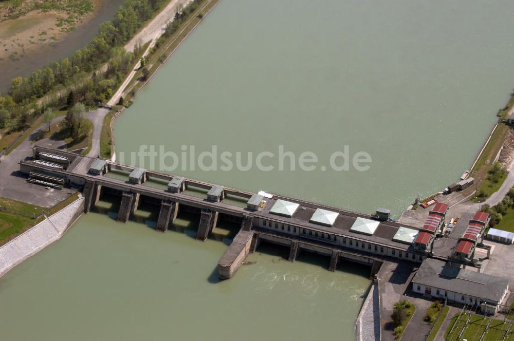 FELDKIRCHEN von oben - Wasserkraftwerk / Inn-Kraftwerk Feldkirchen