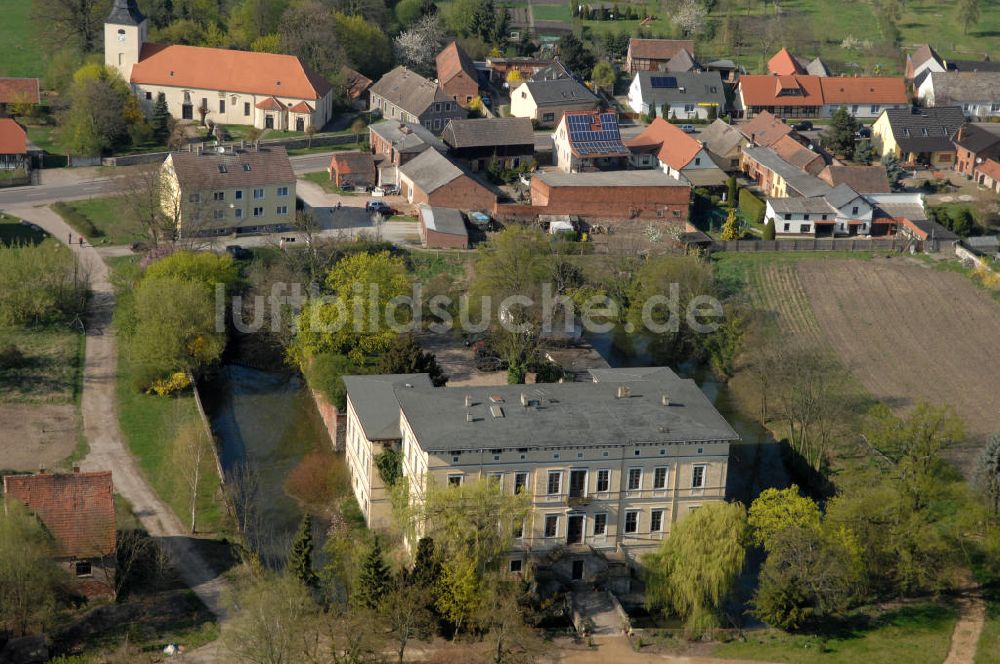 Luftaufnahme ANGERN - Wasserschloss Angern