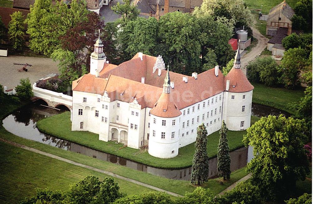 Luftaufnahme Crinitz / Brandenburg - Wasserschloß Crinitz