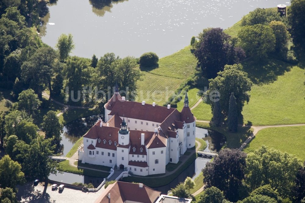 Luftbild Luckau OT Fürstlich Drehna - Wasserschloss Fürstlich Drehna , einem Ortsteil von Luckau im Bundesland Brandenburg