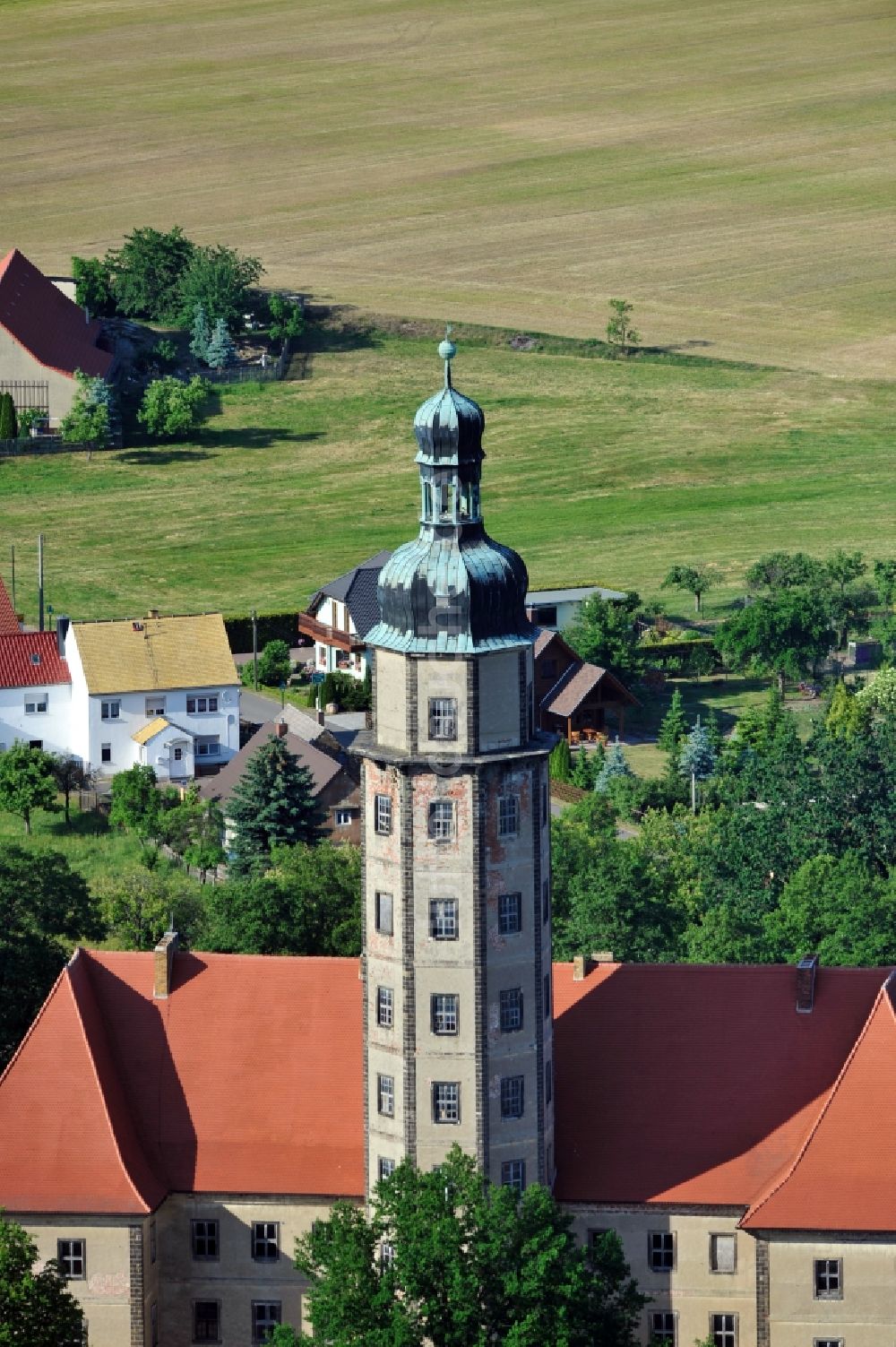 Bad Schmiedeberg OT Reinharz von oben - Wasserschloss Reinharz im Bundesland Sachsen-Anhalt