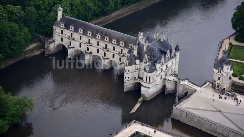 Chenonceaux aus der Vogelperspektive: Wasserschloss Schloss Chenonceau bei Chenonceaux im Département Indre-et-Loire der Region Centre in Frankreich