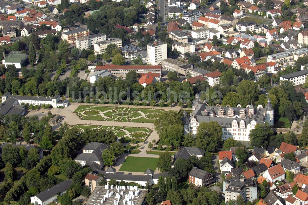 Paderborn von oben - Wasserschloss / Schloß Neuhaus in Paderborn