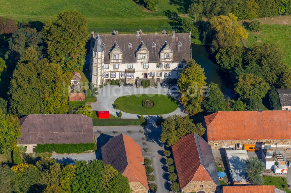 Luftbild Wendlinghausen - Wasserschloss mit Wassergraben in Wendlinghausen im Bundesland Nordrhein-Westfalen, Deutschland