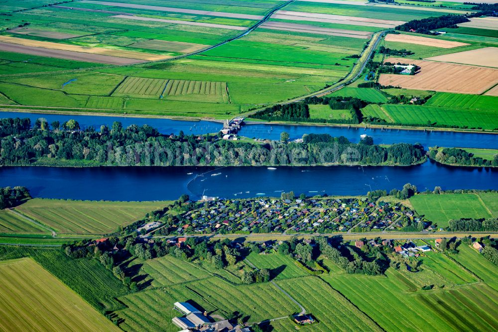 Neuhaus (Oste) aus der Vogelperspektive: Wasserski - Anlage in Neuhaus (Oste) im Bundesland Niedersachsen, Deutschland